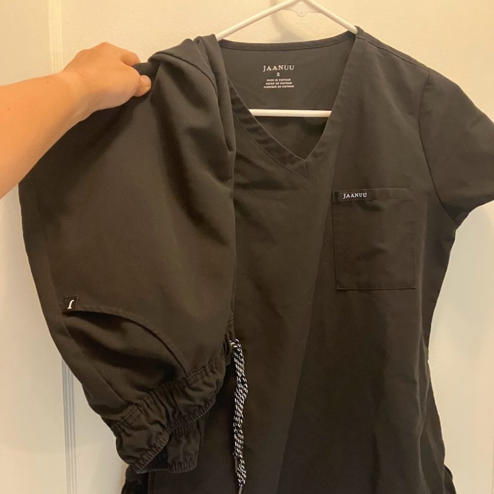 Jaanuu Black Scrub Set Small S Jogger V-neck